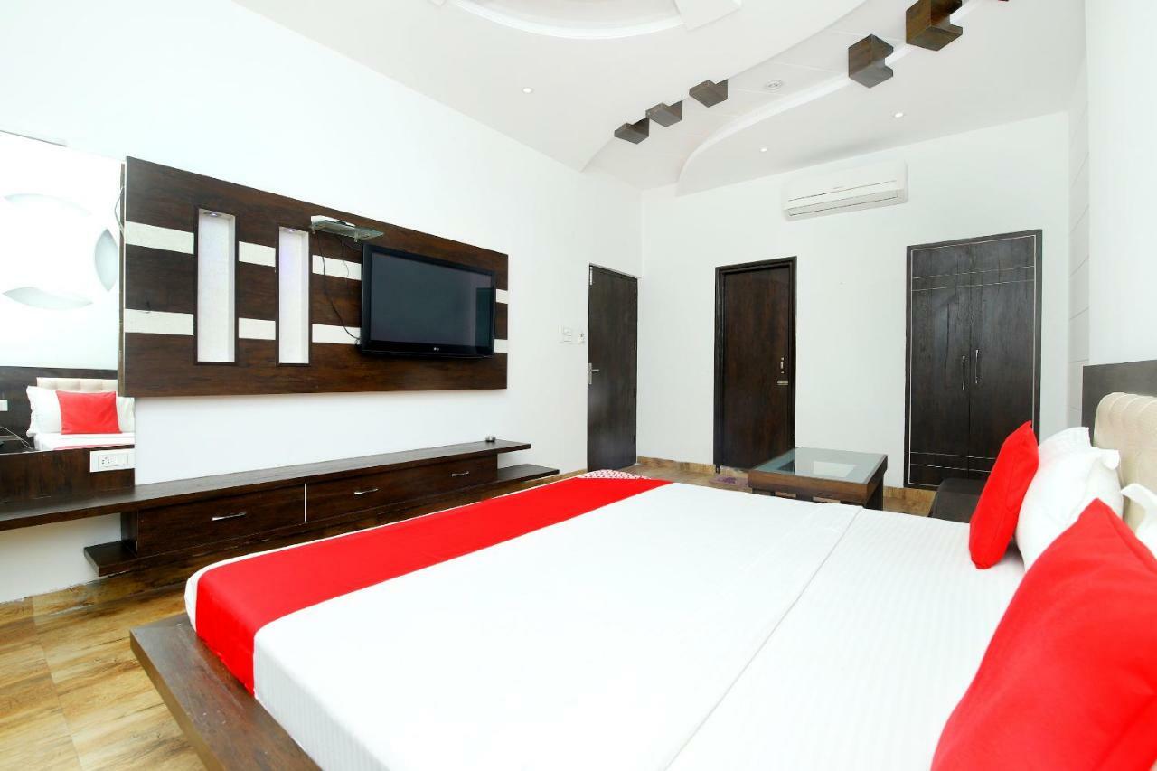 Hotel Oyo 44541 Nanda